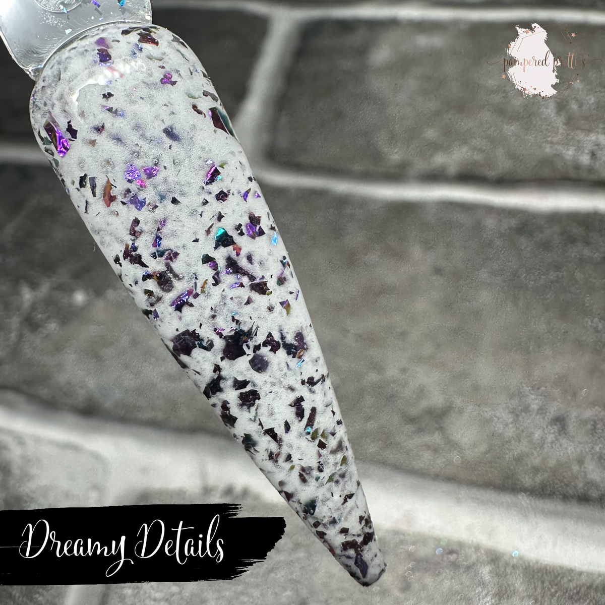 Dreamy Details - White Flakie Dip Powder