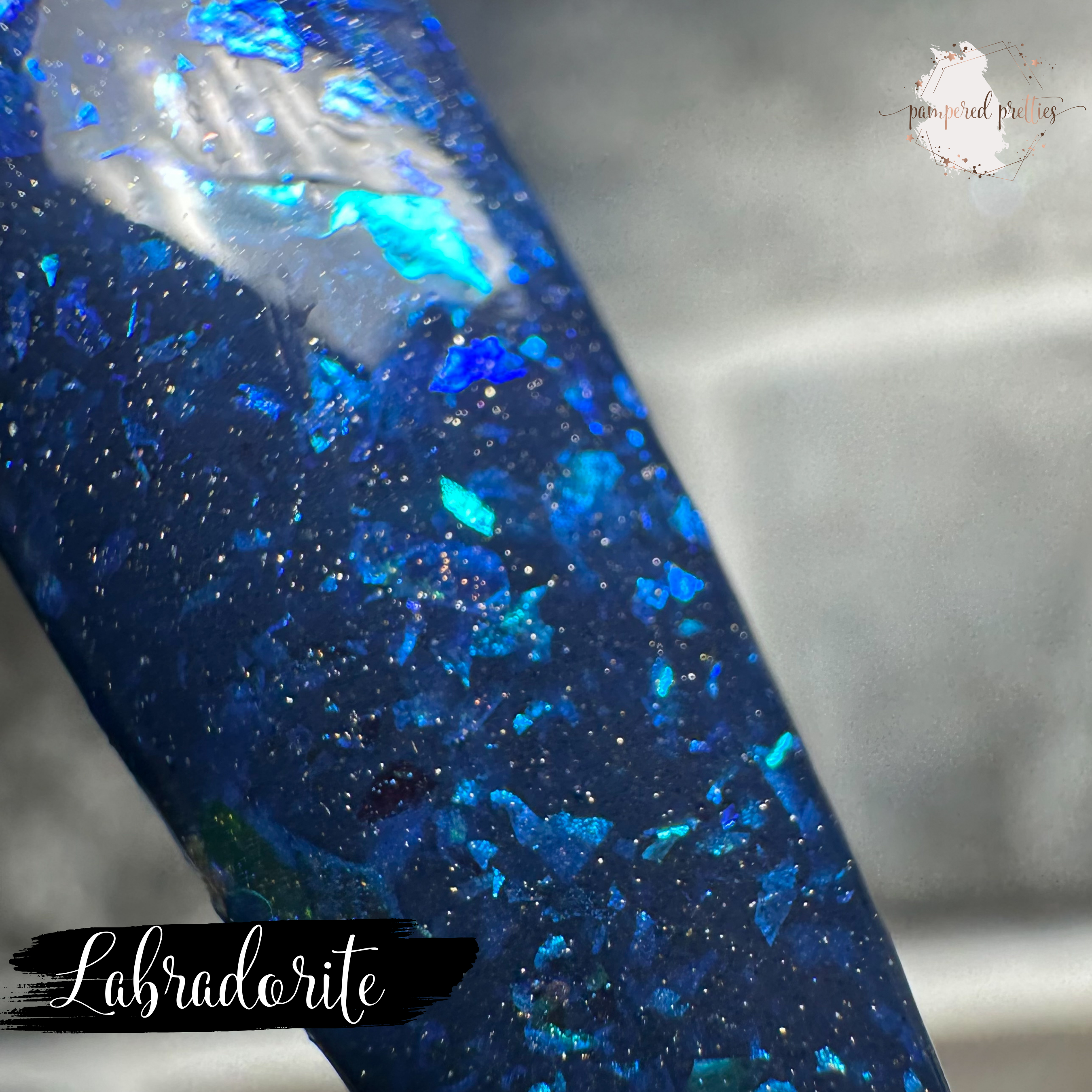 Labradorite - Thermal Flakie Dip Powder