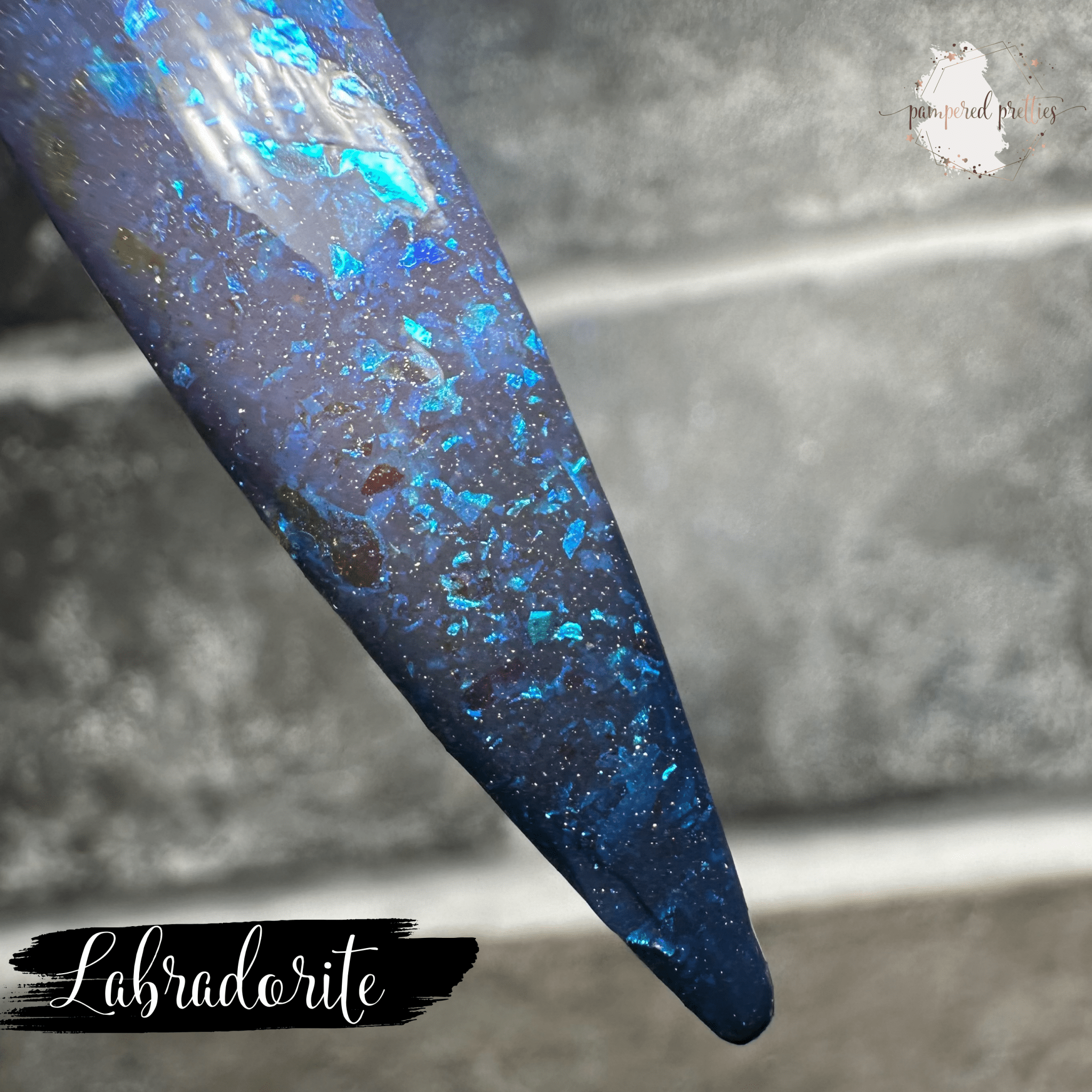 Labradorite - Thermal Flakie Dip Powder - Pampered Pretties