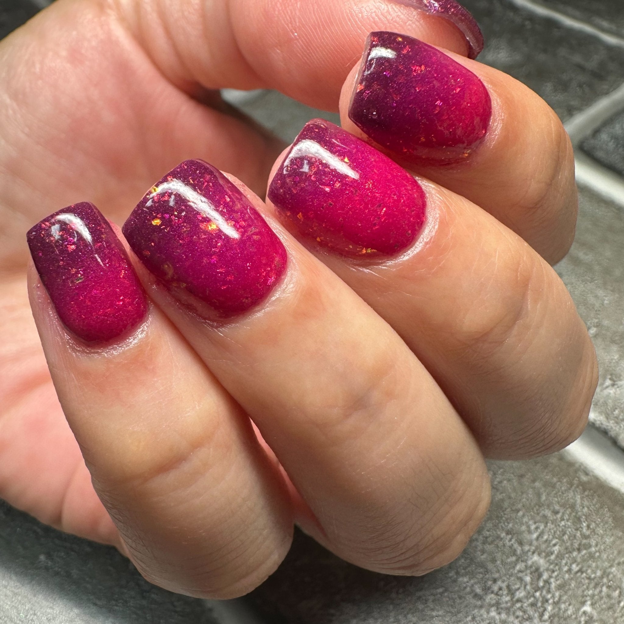 Mulled Wine - Thermal Flakie Dip Powder - Pampered Pretties