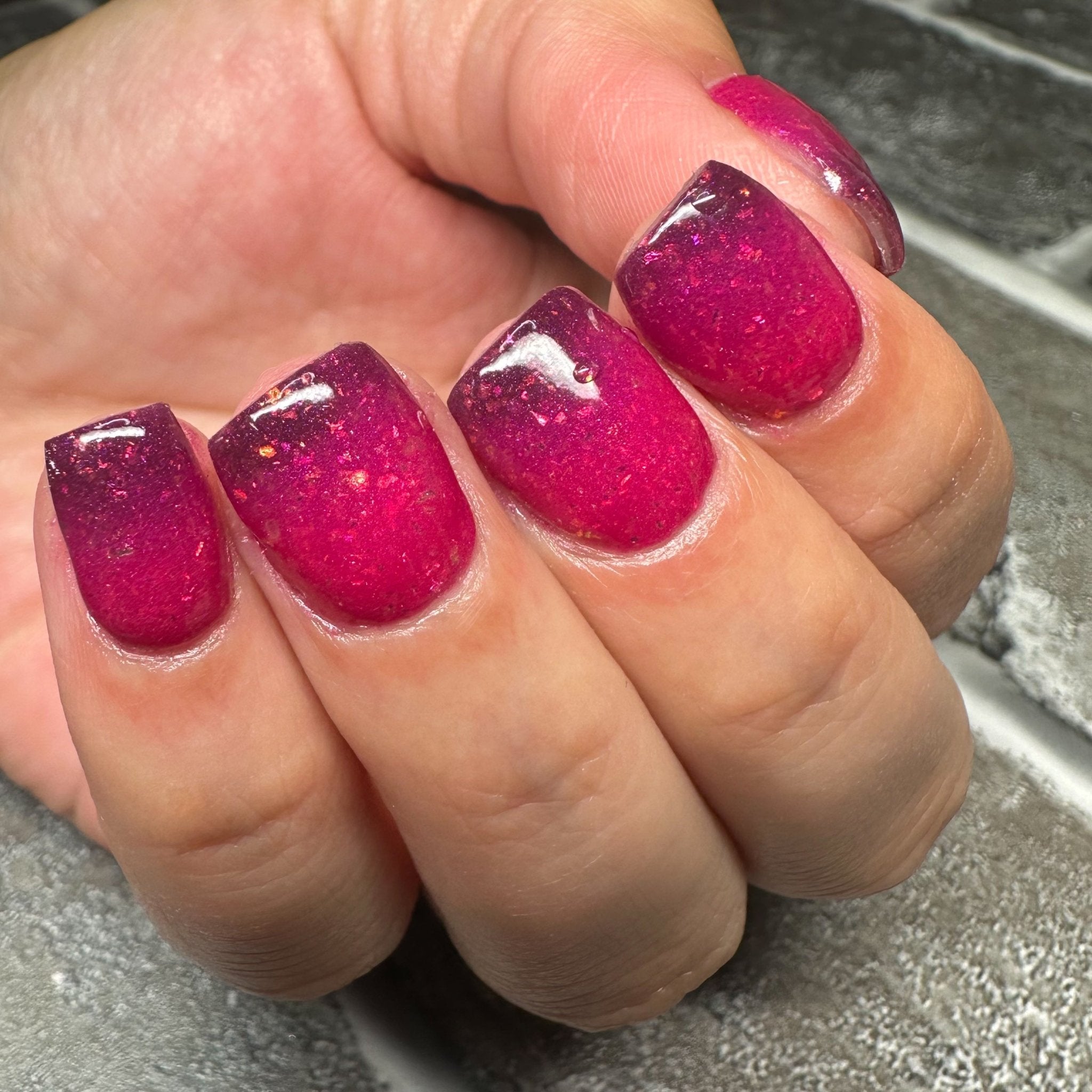 Mulled Wine - Thermal Flakie Dip Powder - Pampered Pretties