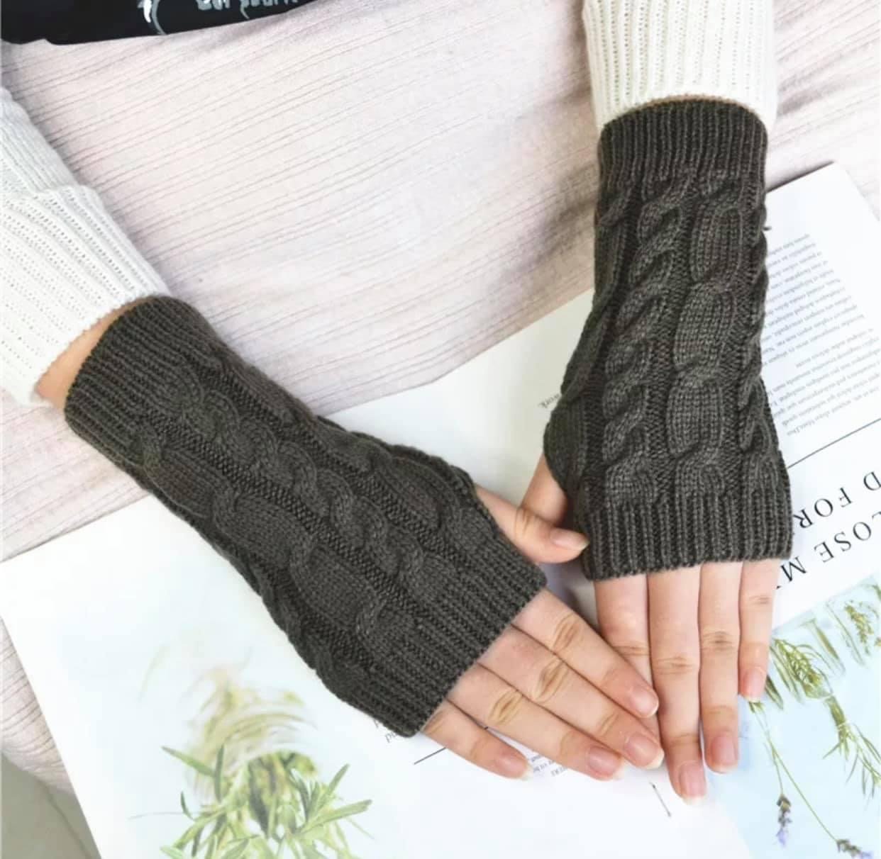 Nailfie Sleeves - Dark Gray - Pampered Pretties