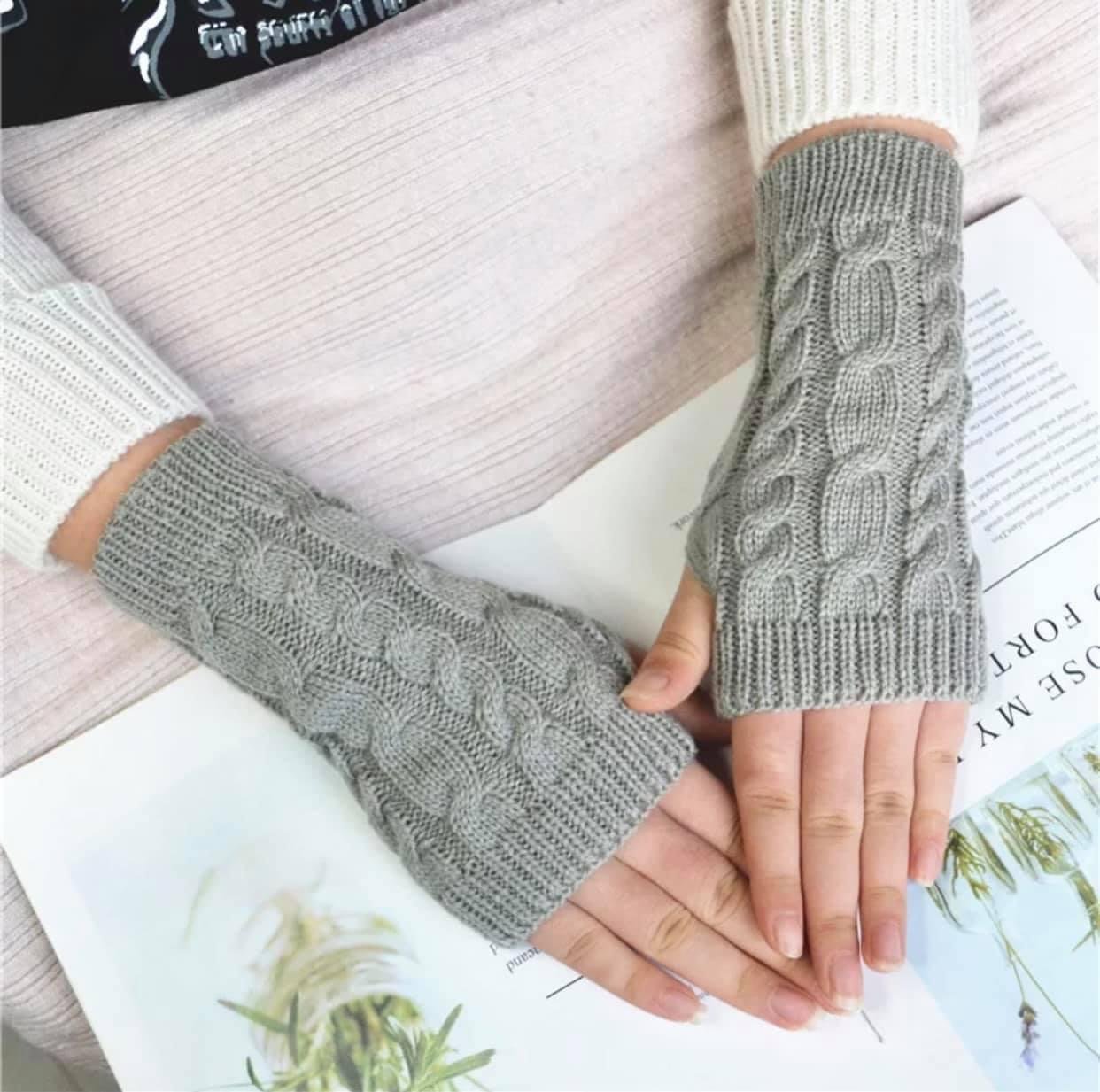 Nailfie Sleeves - Light Gray - Pampered Pretties